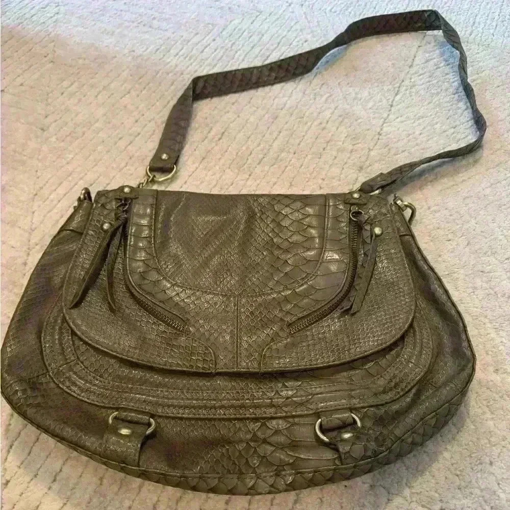 Olivia & joy crocodile pattern shoulder purse
